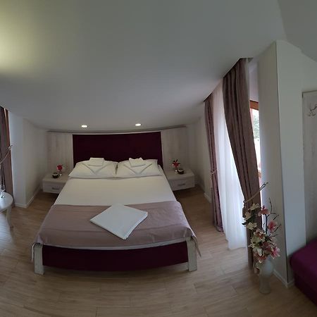 Apis Hotel Trebinje Exterior foto