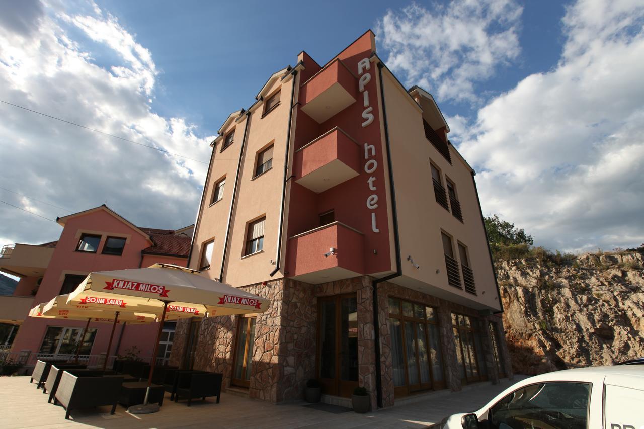 Apis Hotel Trebinje Exterior foto