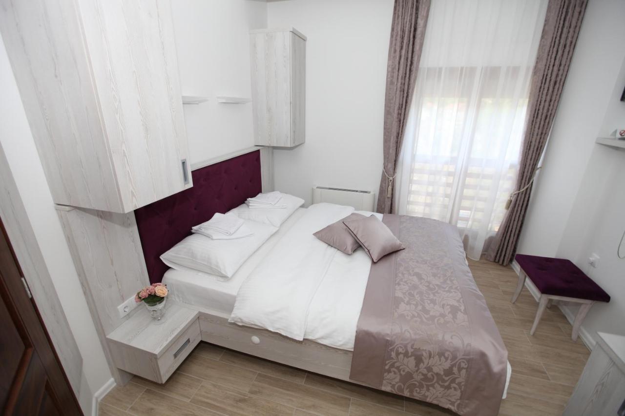 Apis Hotel Trebinje Exterior foto